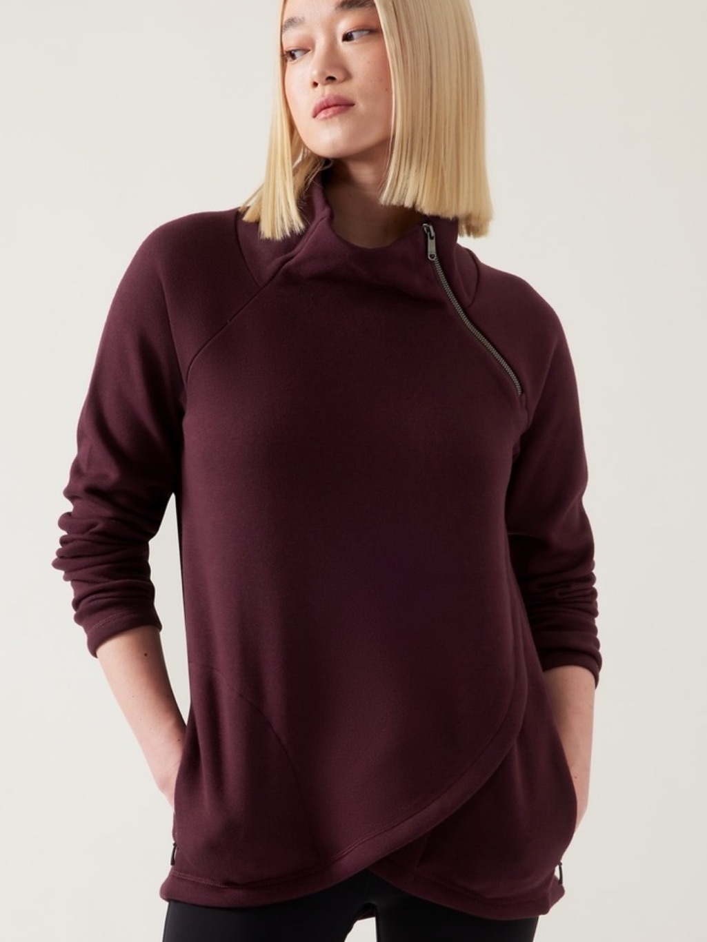 017 Athleta Women’s Cozy Karma Asym Pullover